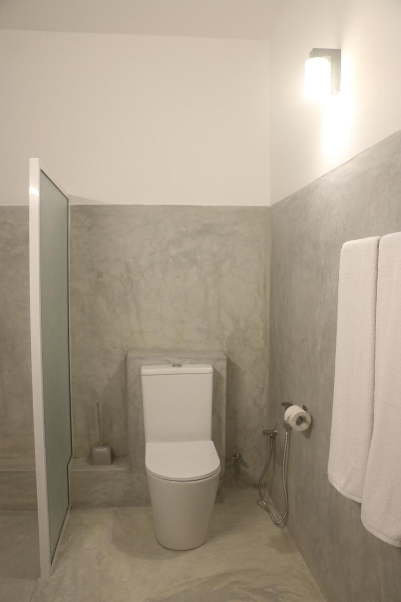 A.V.N Homestay Unawatuna Exteriör bild